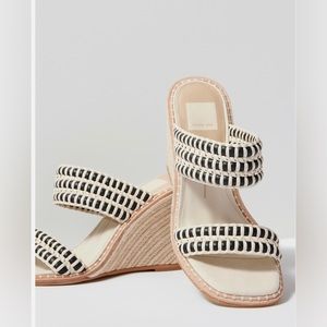 Like new and hard to find!! Dolce Vita black and white Abigal Wedge Sandal.
